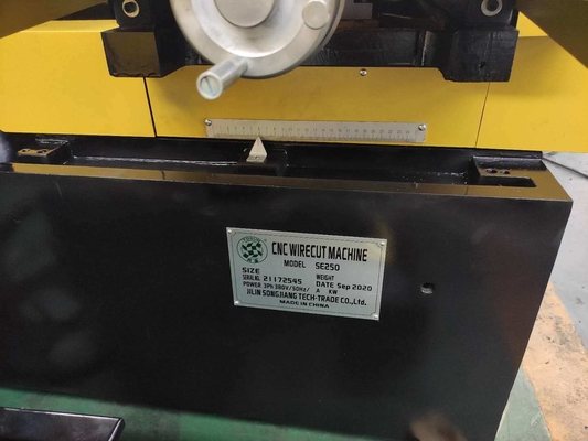 After-sales Service CNC Wire Cutting EDM Machine Super Economical Dk7725 for Metal