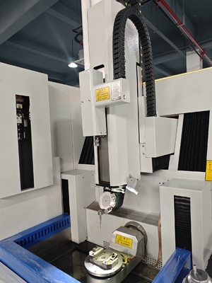 SJD706 High Precision Six-Axis CNC EDM Small Hole Drilling Machine for Turbine Blade Film Cooling Holes