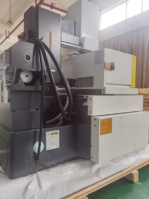 Spark Working Wire Cutting CNC Machine D320c with Servo Motor and Electric Discharge