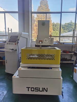 High Speed D400 Wire Cut EDM Machine with Tapper Cutting within Metal-Cutting CNC Tools
