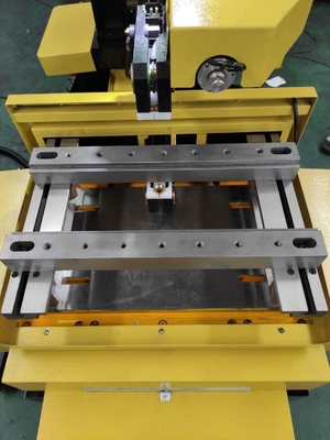 CNC Spark Erosion Wire Cut EDM Dk7735 for High Precision Cutting
